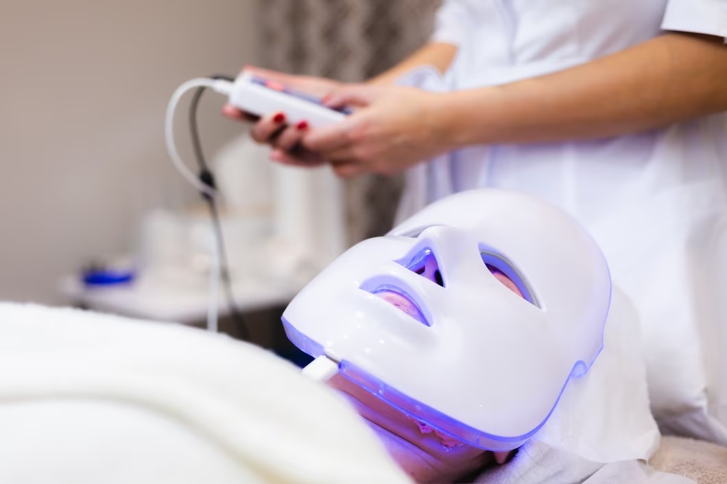 8-Questions-to-Ask-Your-Doctor-About-LED-Light-Therapy-Machines